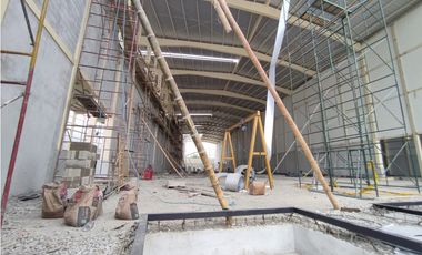 Vía a Daule Complejo con 2200 ㎡ de bodega para alquiler