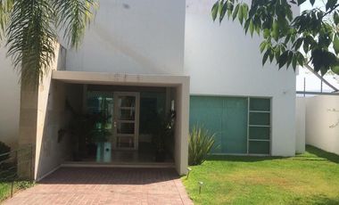 Residencia estilo modernista en El Carmen