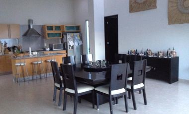 Residencia estilo modernista en El Carmen