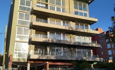 MONOAMBIENTE FRENTE AL RIÓ , LA MEJOR UBICACIÓN