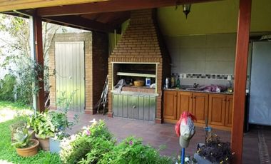 Excelente Chalet  con detalles de categoría en san justo . RETASADO OPORTUNIDAD. VENTA URGENTE