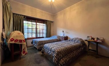 Excelente Chalet  con detalles de categoría en san justo . RETASADO OPORTUNIDAD. VENTA URGENTE