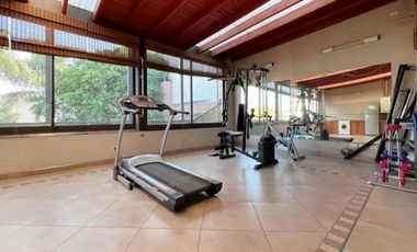 Excelente Chalet  con detalles de categoría en san justo . RETASADO OPORTUNIDAD. VENTA URGENTE