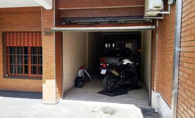 Excelente Chalet  con detalles de categoría en san justo . RETASADO OPORTUNIDAD. VENTA URGENTE