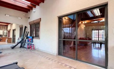 Excelente Chalet  con detalles de categoría en san justo . RETASADO OPORTUNIDAD. VENTA URGENTE