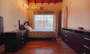 Excelente Chalet  con detalles de categoría en san justo . RETASADO OPORTUNIDAD. VENTA URGENTE