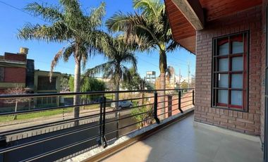 Excelente Chalet  con detalles de categoría en san justo . RETASADO OPORTUNIDAD. VENTA URGENTE