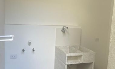 casa en venta en la estrella. Cod V12537