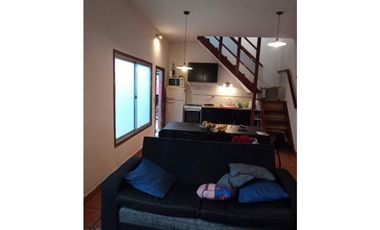 Amplia propiedad con departamento independiente barrio Los Pinares