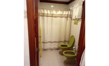 Amplia propiedad con departamento independiente barrio Los Pinares