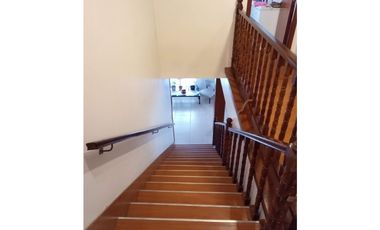 Amplia propiedad con departamento independiente barrio Los Pinares