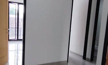 Rumah 1 Lt Strategis 10 Menit ke RS Hermina Bogor Dibantu KPR J-39320