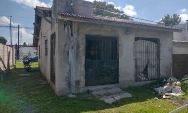 LATORRE PROP. VENDE CASA 3 AMB. CON TERRENO EN LOS PINARES