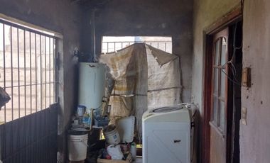 LATORRE PROP. VENDE CASA 3 AMB. CON TERRENO EN LOS PINARES