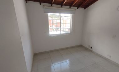 casa en arriendo en prados de sabaneta. Cod A216247