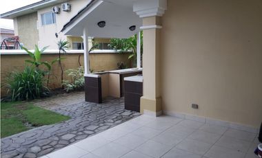 VENTA DE CASA EN  BRISAS DEL GOLF, VILLA ALTA