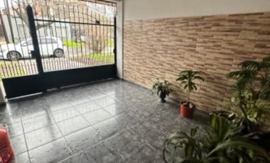 Casa PH en venta en Quilmes Oeste
