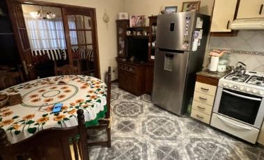 Casa PH en venta en Quilmes Oeste