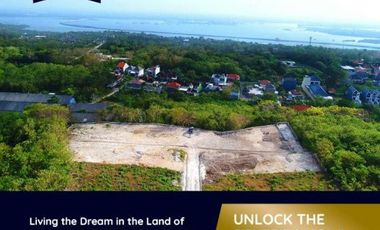 VILLA MEWAH MENGHADAP LANGSUNG KE LAUT ! DAN BONUS FURNISHED DI NUSA DUA