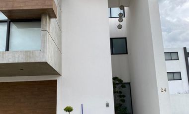 CASA EN RENTA EN LOMAS DE ANGELOPOLIS PUEBLA