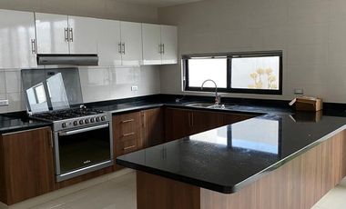 CASA EN RENTA EN LOMAS DE ANGELOPOLIS PUEBLA