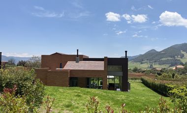 casa en venta en macadamia. Cod V7399732