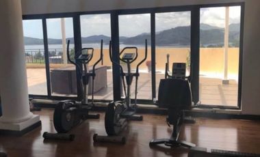 APARTAMENTO AMOBLADO EN PH. AMADOR HEIGHTS 2 REC 123M2