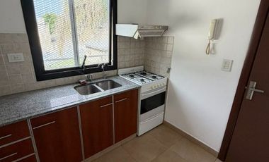 Departamento en alquiler en Bernal Centro