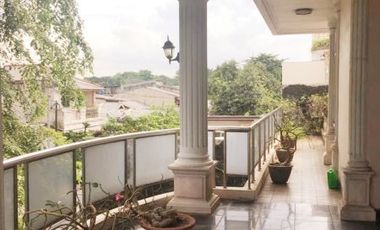 Rumah Cantik Di Kebayoran Lama Jaksel - LR 2721 BR