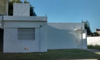CASA EN VENTA!! AMPLIO TERRENO EN ZONA CHURRUARIN!