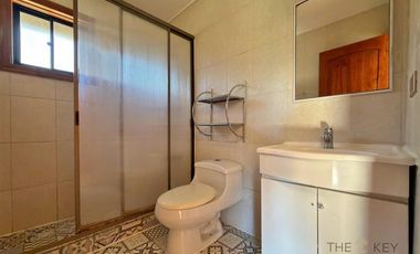 Casa en venta de 5 dorm. en Villarrica