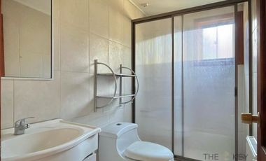 Casa en venta de 5 dorm. en Villarrica