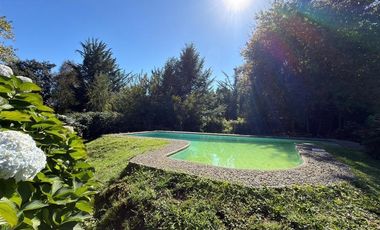 Casa en venta de 5 dorm. en Villarrica
