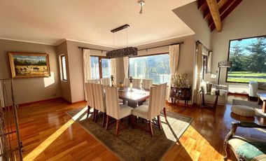 Hermosa Casa en Condominio Palomar de San Juan
