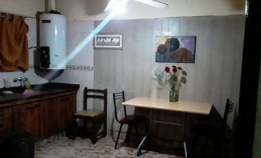 CASA TRES AMBIENTES VILLA DOMINICO(valor publicado a modo figurativo NO INFORMATIVO CONSULTE)
