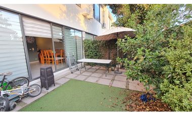 Venta Casa Townhouse 3D 4B estar estacionamiento La Florida