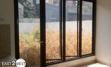 Disewakan Rumah Laverde Serpong Park BSD City Tangerang Selatan Dekat Pintu Tol Jelupang Murah Tidak Banjir