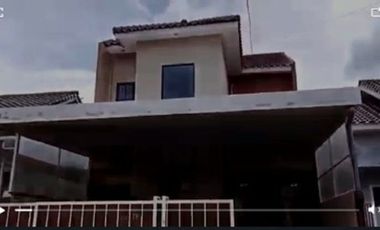Rumah Second Siap Huni 2 Lantai di Sulfat Blossom Blimbing Kota Malang
