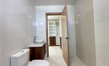 DEPARTAMENTO DE LUJO 2 DORMITORIOS VISTA AL MAR EN TORRES ELIT, MANTA