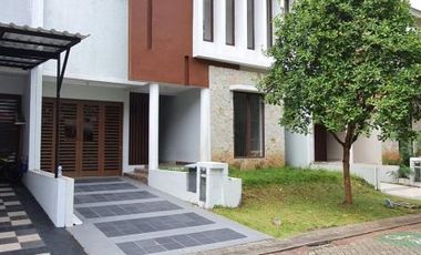 Rumah Cantik Di Discovery Bintaro Sektor 9 - SC 4656 BR
