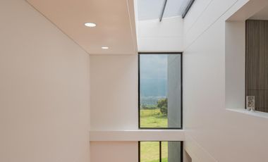 casa en arriendo/venta en aposentos de yerbabuena. Cod A28487