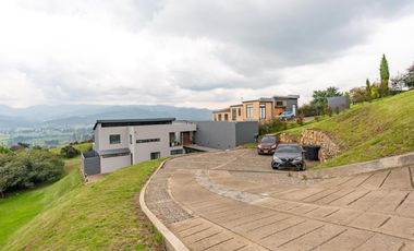 casa en arriendo/venta en aposentos de yerbabuena. Cod A28487