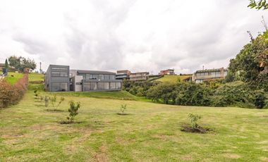 casa en arriendo/venta en aposentos de yerbabuena. Cod A28487