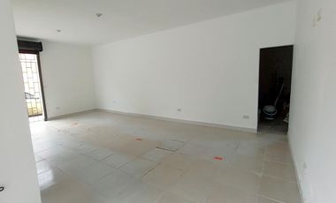 casa en arriendo/venta en manuela beltran. Cod V26013