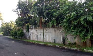 Rumah hitung tanah di dalam komplek bukit cinere indah