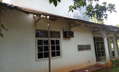 Rumah hitung tanah di dalam komplek bukit cinere indah
