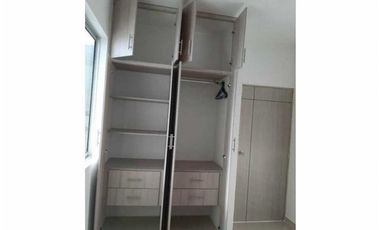 VENTA DE CASA BIFAMILIAR EN VILLA NOVA