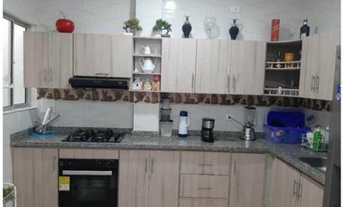 VENTA DE CASA BIFAMILIAR EN VILLA NOVA