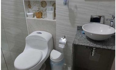 VENTA DE CASA BIFAMILIAR EN VILLA NOVA