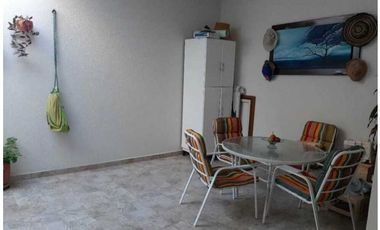VENTA DE CASA BIFAMILIAR EN VILLA NOVA